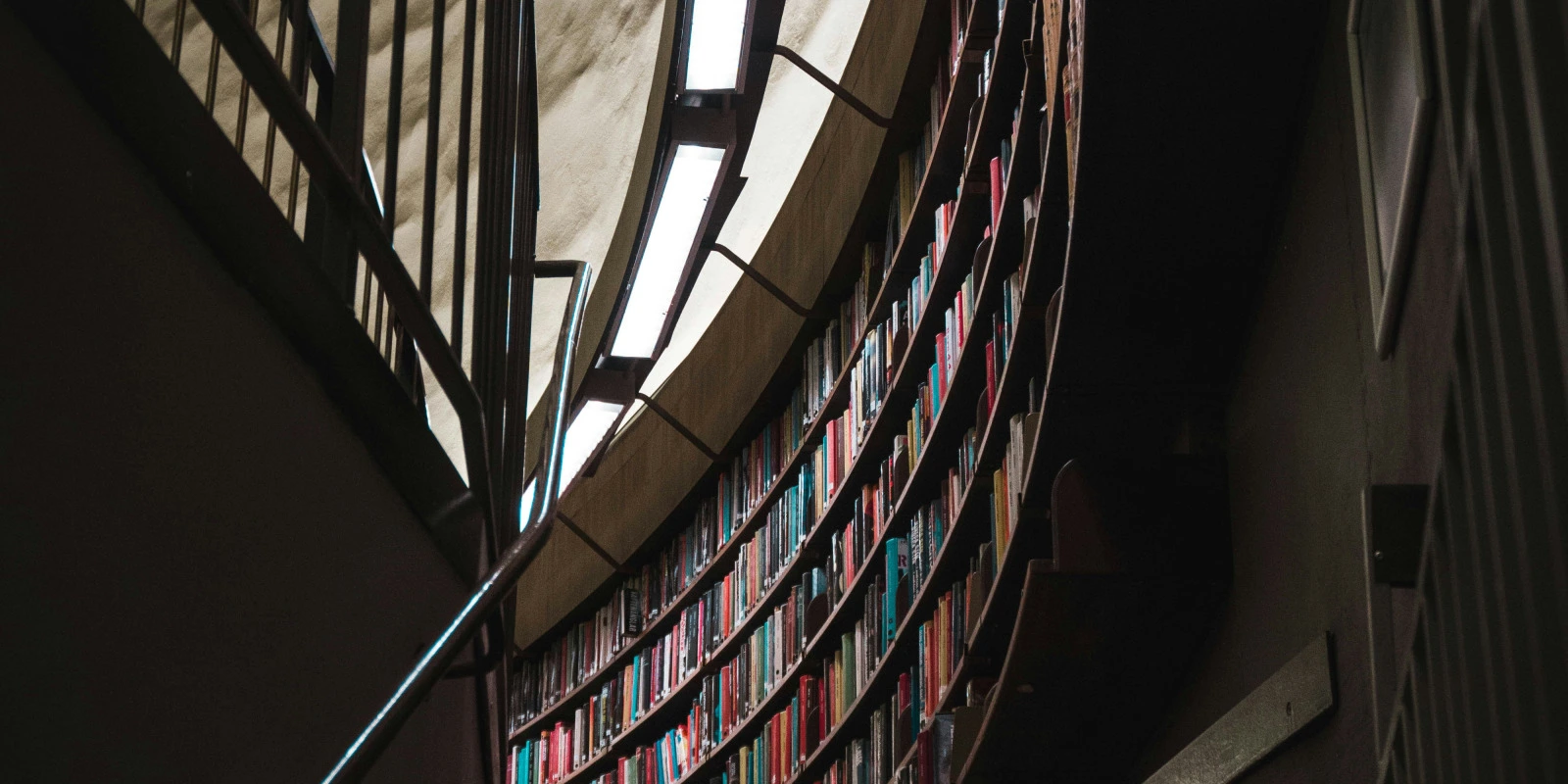 Art Conceptuel et Art Minimal : Théories et Pratiques