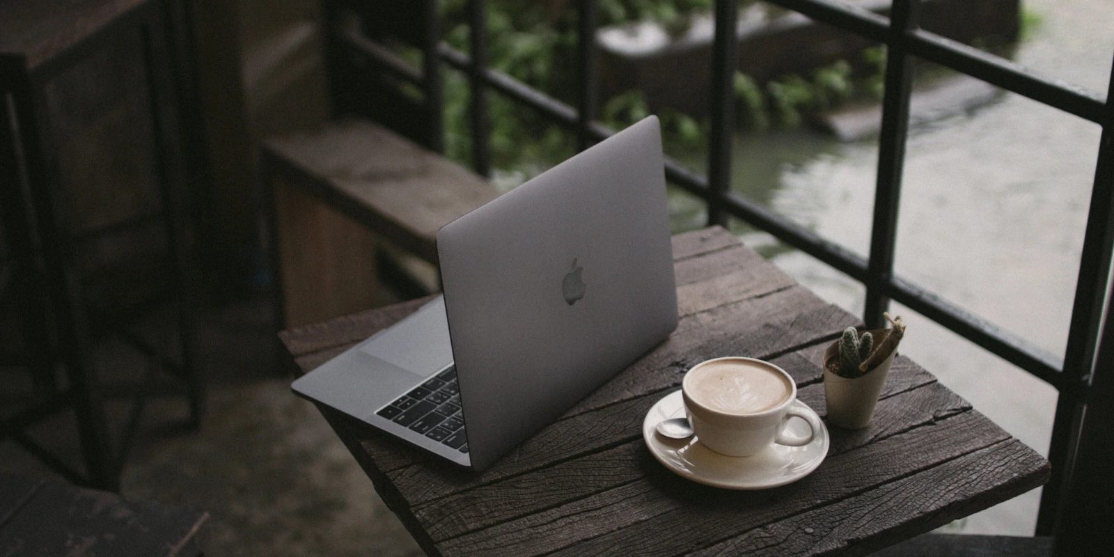 Licence AP (Arts Plastiques) : Formation et Compétences